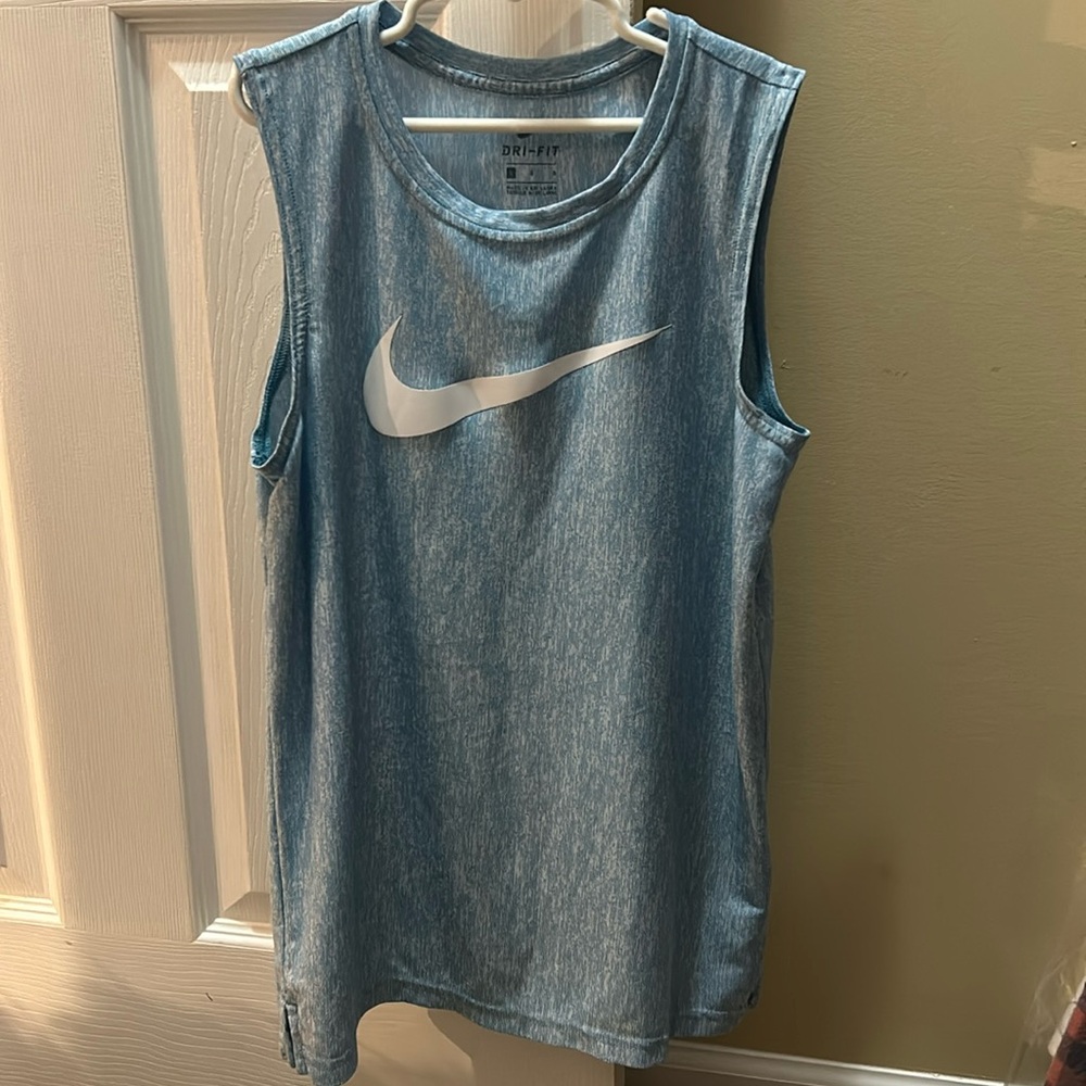 Nike Boys Tank!